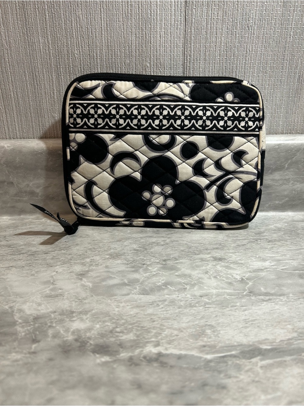 Vera Bradley Black and White Quilted Floral Cosmetic Pouch -BG2